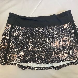 Women’s Lululemon Skirt
